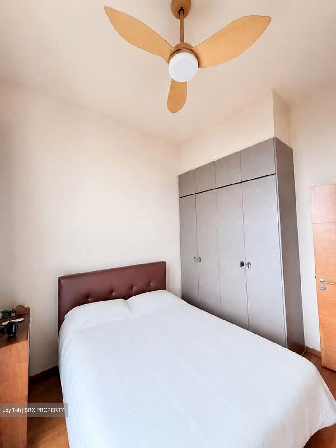 Vacanza @ East (D14), Condominium #574533081